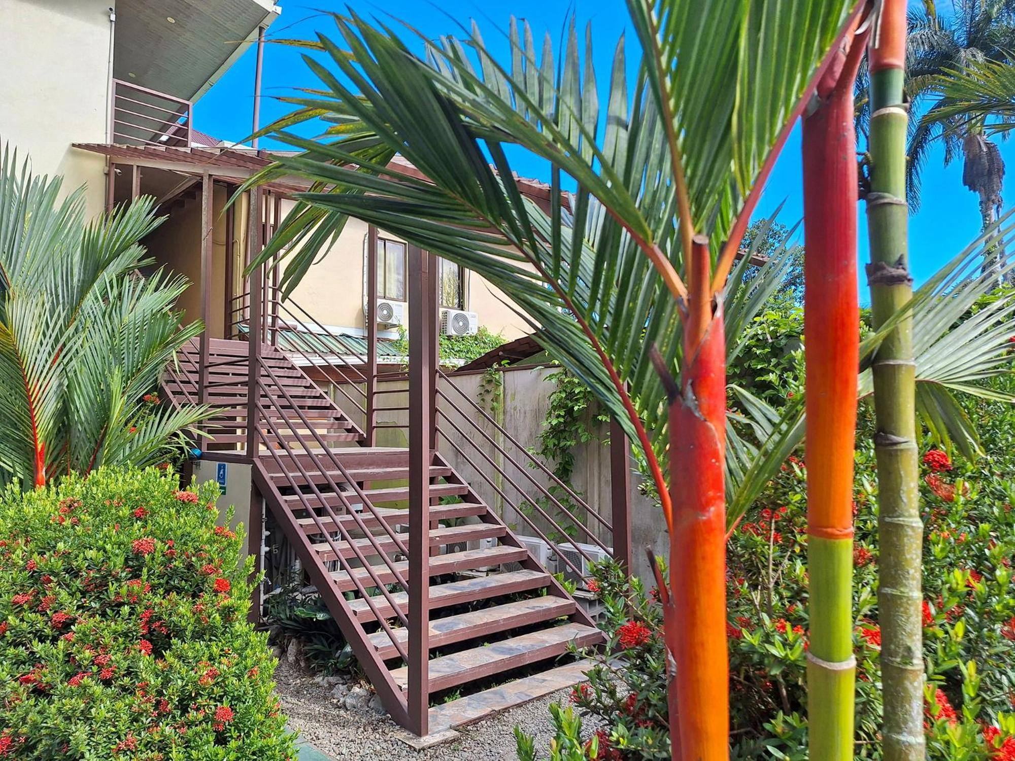 Infiniti Hotel Puerto Viejo de Talamanca Buitenkant foto