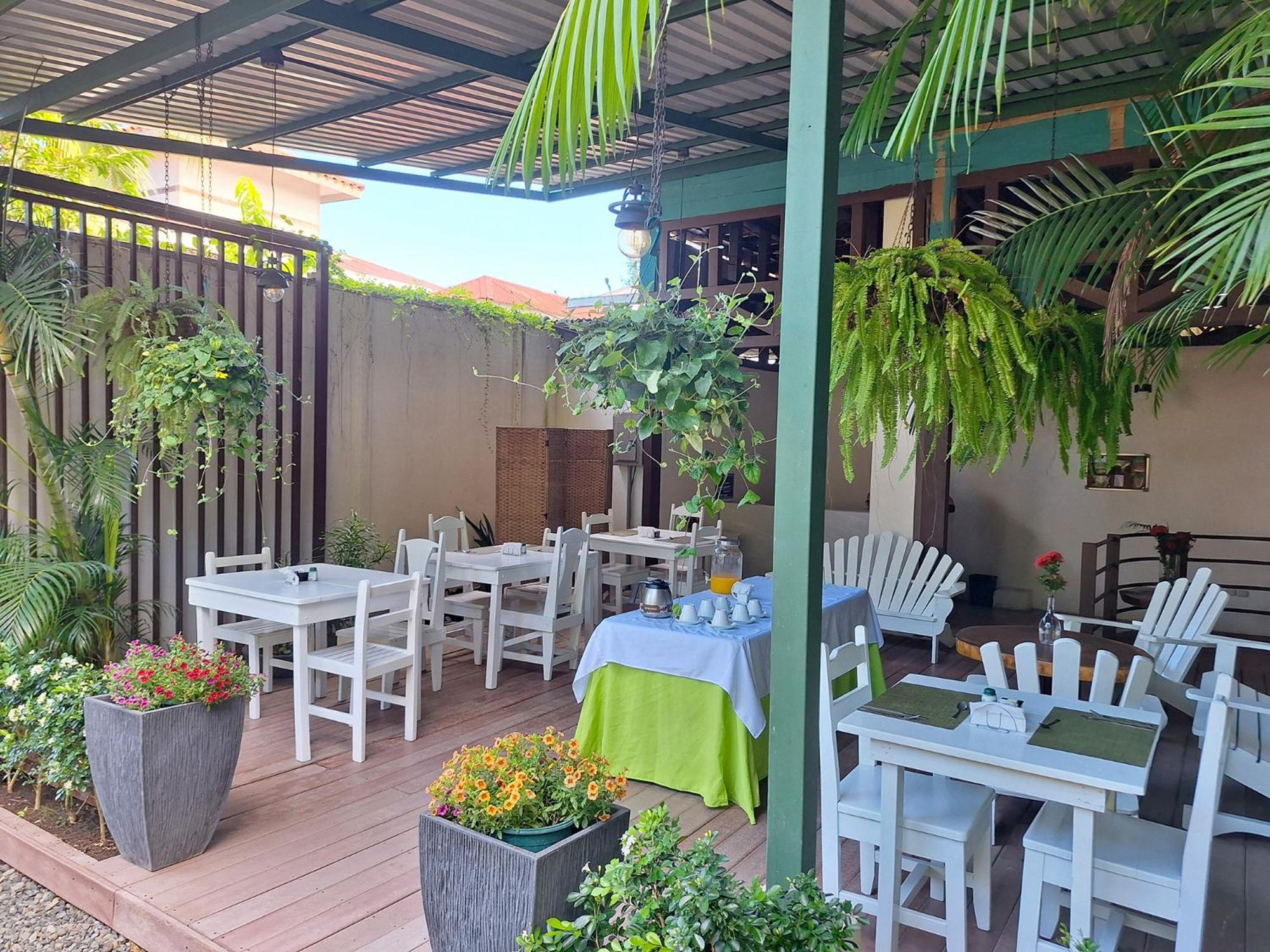 Infiniti Hotel Puerto Viejo de Talamanca Buitenkant foto