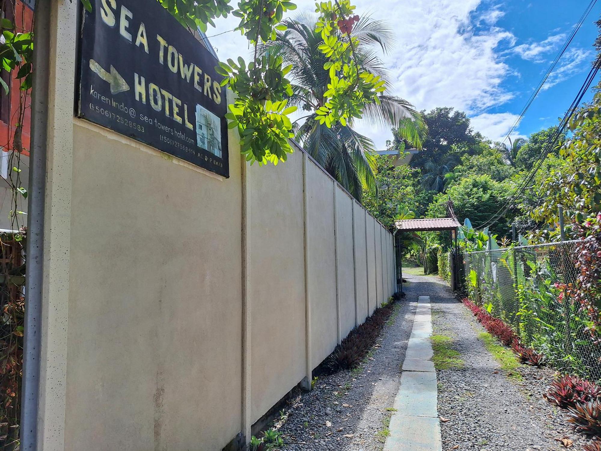 Infiniti Hotel Puerto Viejo de Talamanca Buitenkant foto