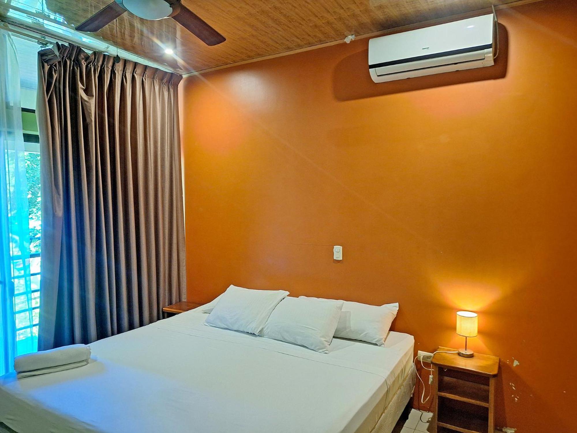 Infiniti Hotel Puerto Viejo de Talamanca Buitenkant foto