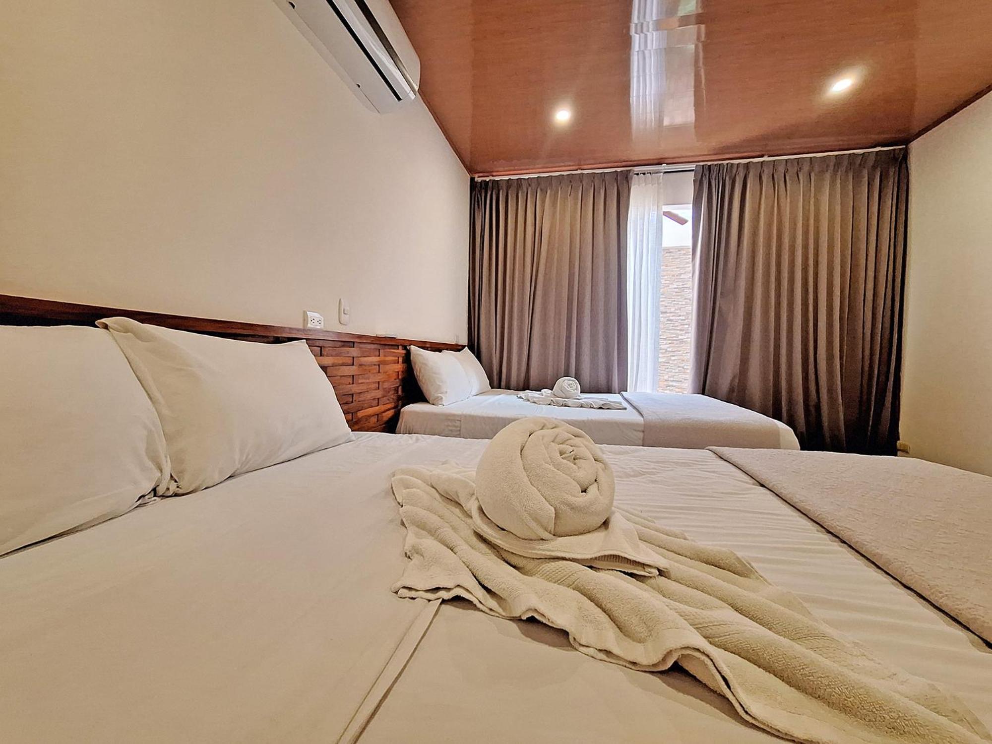 Infiniti Hotel Puerto Viejo de Talamanca Buitenkant foto