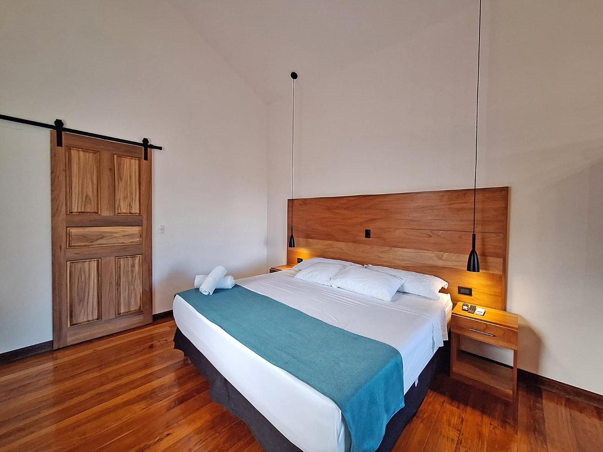 Infiniti Hotel Puerto Viejo de Talamanca Buitenkant foto